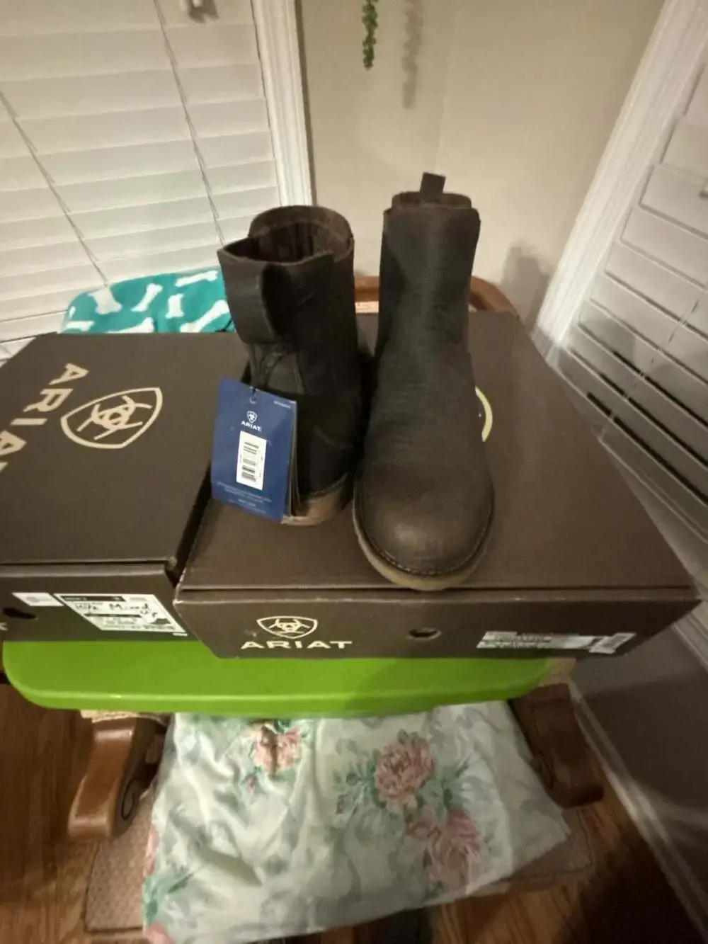 Ariat Men's Brown Leather Chelsea Boots Size 12 D